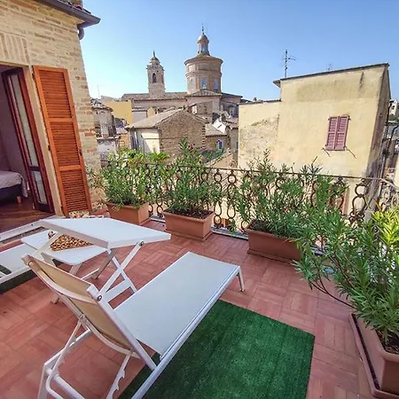 La Scarpetta Magica: Un Incantevole A 5 Stelle! Apartment Offida